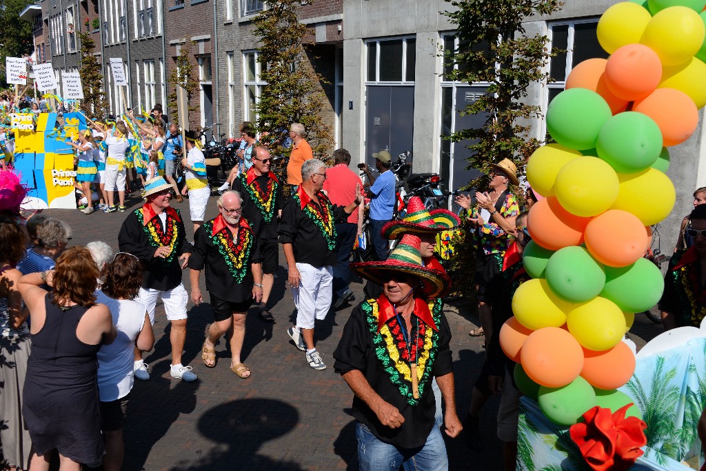 ../Images/Zomercarnaval Noordwijkerhout 030.jpg